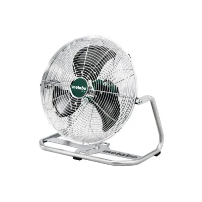     Wysokiej jakości wentylator akumulatorowy do uniwersalnego stosowania niezależnie od zasilania sieciowego
    Nawet do 7 godzin pracy na jednym naładowaniu akumulatora (akumulator 5,2 Ah)
    Mocna siatka metalowa zapewnia maksymalny przepływ i minimalne zawirowanie powietrza
    Pochylana siatka ochronna pozwala swobodnie zmieniać kierunek strumienia powietrza
    Możliwość wyboru 3 prędkości powietrza
    Cicha praca również na najwyższych obrotach
    Stabilna rama z gumowymi stopami gwarantuje bezpieczne ustawienie
    Zintegrowana płyta do montażu na statywie i montażu naściennego
    Możliwość użytkowania z wszystkimi wsuwanymi akumulatorami Li-Power oraz LiHD o napięciu 18 V 
    Możliwość łączenia ze wszystkimi akumulatorami 18 V i ładowarkami marek CAS: www.cordless-alliance-system.com