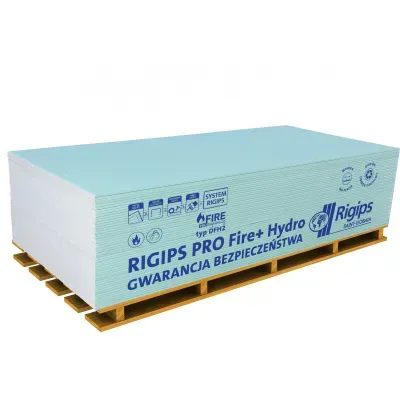 Płyta impregnowana, ogniochronna RIGIPS PRO z nadrukowana miarką. Technologia PRO pozwala na wykonywanie spoin wzdłużnych bez zgrubień w miejscach łączeń, duże uszczędności mas oraz czasu.
Płyty RIGIPS PRO Fire+ Hydro typ DFH2 (GKFI) 12,5 mm można montować do systemów o zwiększonej odporności ogniowej a także w pomieszczeniach o zwiększonej wilgotności, w których wilgotność względna nie przekracza 85% przez max 10h/dobę. Przeznaczone są do wykonywania suchych tynków, okładzin na ścianach i sufitach oraz wykorzystywane są jako poszycie ażurowej konstrukcji ścian działowych i sufitów podwieszanych w lekkich systemach zabudowy wnętrz.