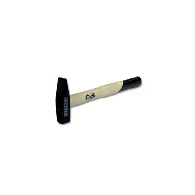 Młotek ślusarski:
- głowa: stal węglowa kuta
- drewniany trzonek