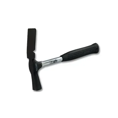 Młotek murarski berliński:
- rękojeść wykonana z elastycznego materiału
- trzonek: rurka stalowa