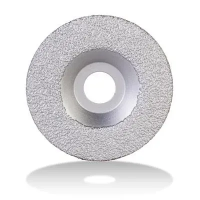 Tarcze diamentowe z materiałem roboczym napawanym próżniowo idealnie nadają się do szlifowania krawędzi kamieni naturalnych, wszelkiego rodzaju płytek ceramicznych i gresowych lub powłok malarskich i epoksydowych. Tarcze są dostępne w dwóch granulacjach: zgrubnej i finalnej.

Dysk VDG umożliwia szlifowanie powierzchni i formowanie krawędzi. Idealnie nadają się do wykonywania cokolików lub szlifowania płytek o dużej twardości pod kątem 45 stopni.