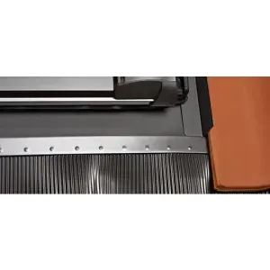 Kołnierz uszczelniający Designo EDZ 074/140 RX200SB do pokryć falistych Roto